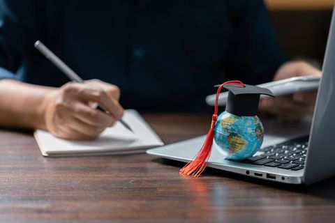 Study Abroad Overview: Everything Students Need to Know