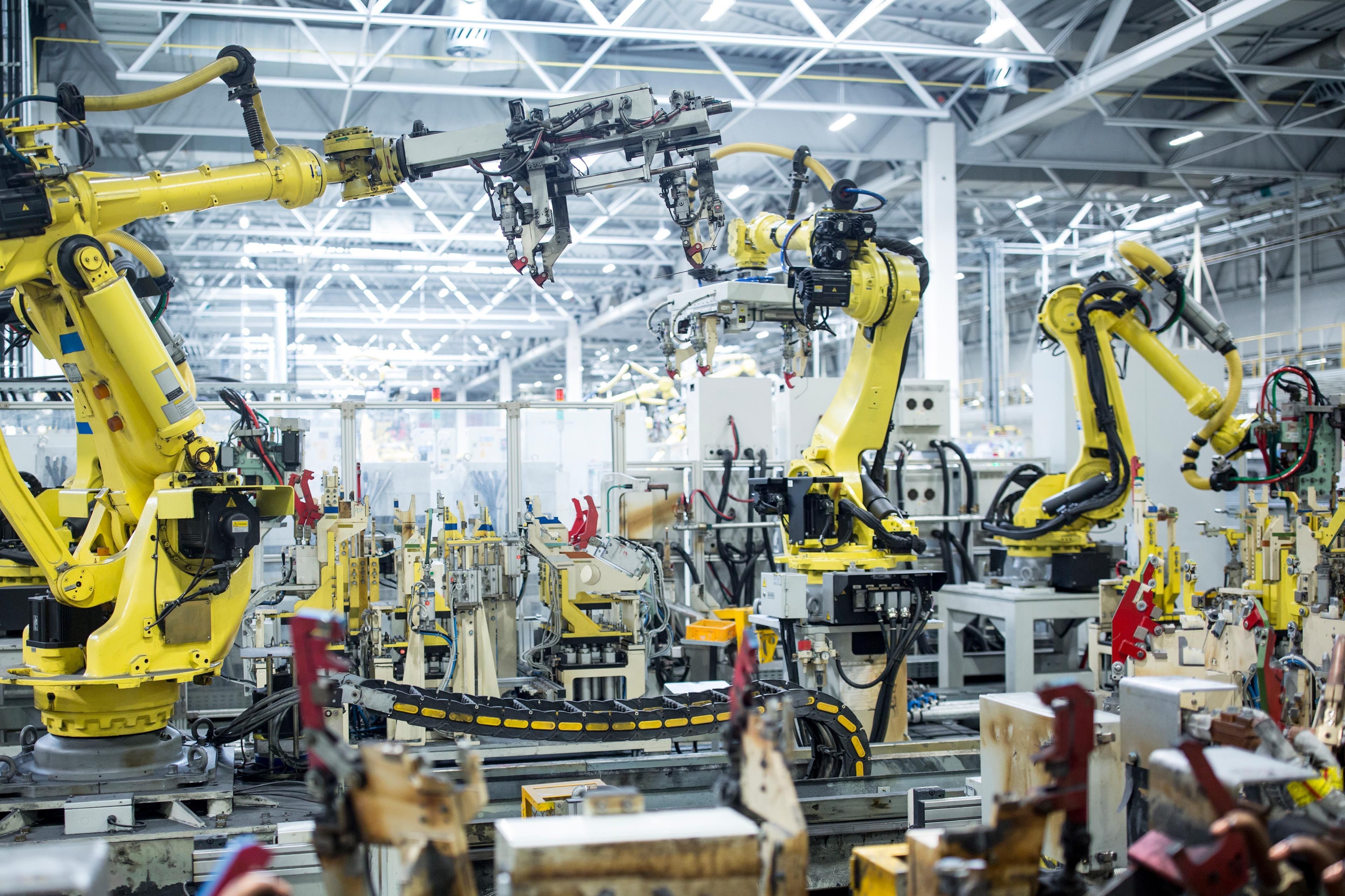 Manufacturing Machinery Knowledge: Guide to Modern Production Equipment