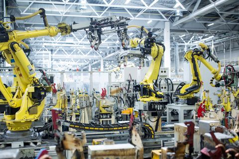 Manufacturing Machinery Knowledge: Guide to Modern Production Equipment